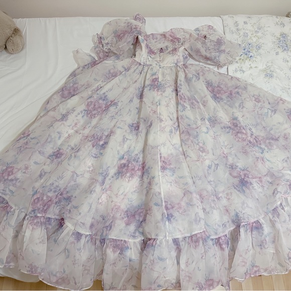 Selkie the ribbon dancer gown - Picture 5 of 9